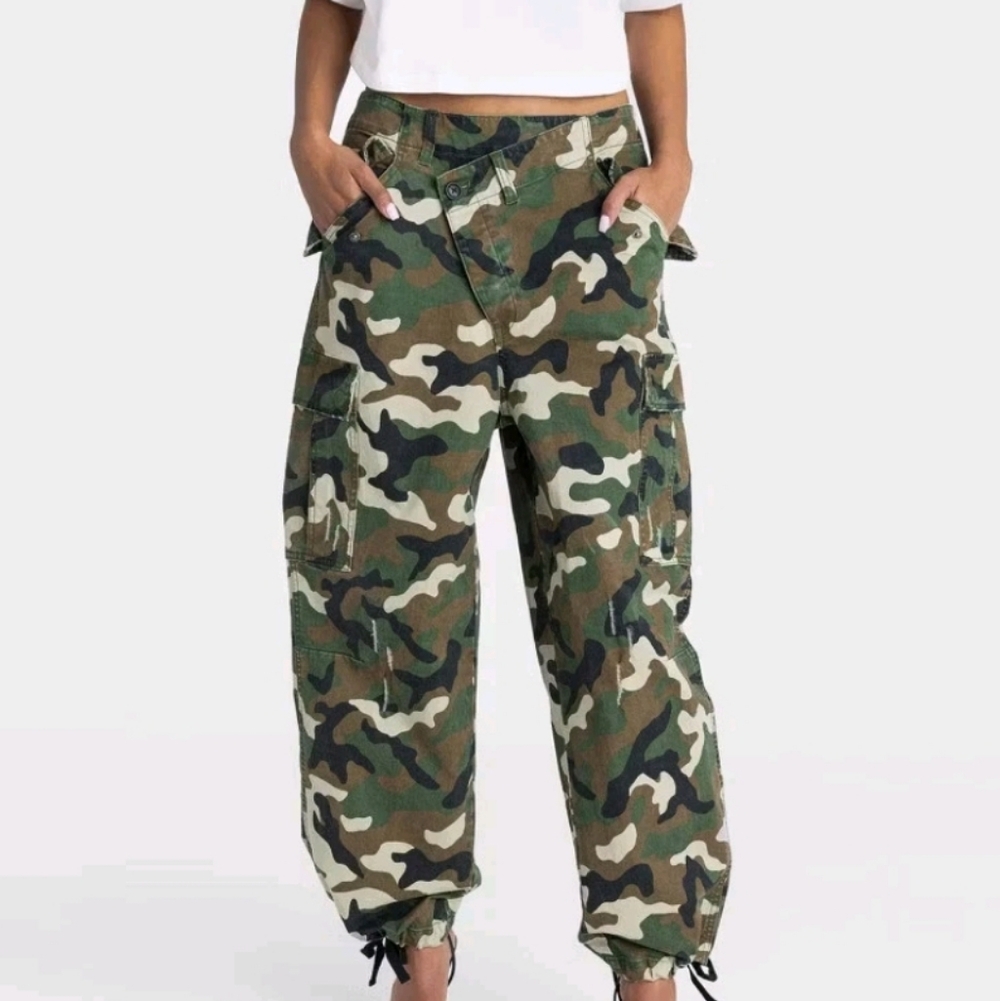KBB by KAHLANA Women's Mid-Rise Straight Leg 'The Cargo Jogger'